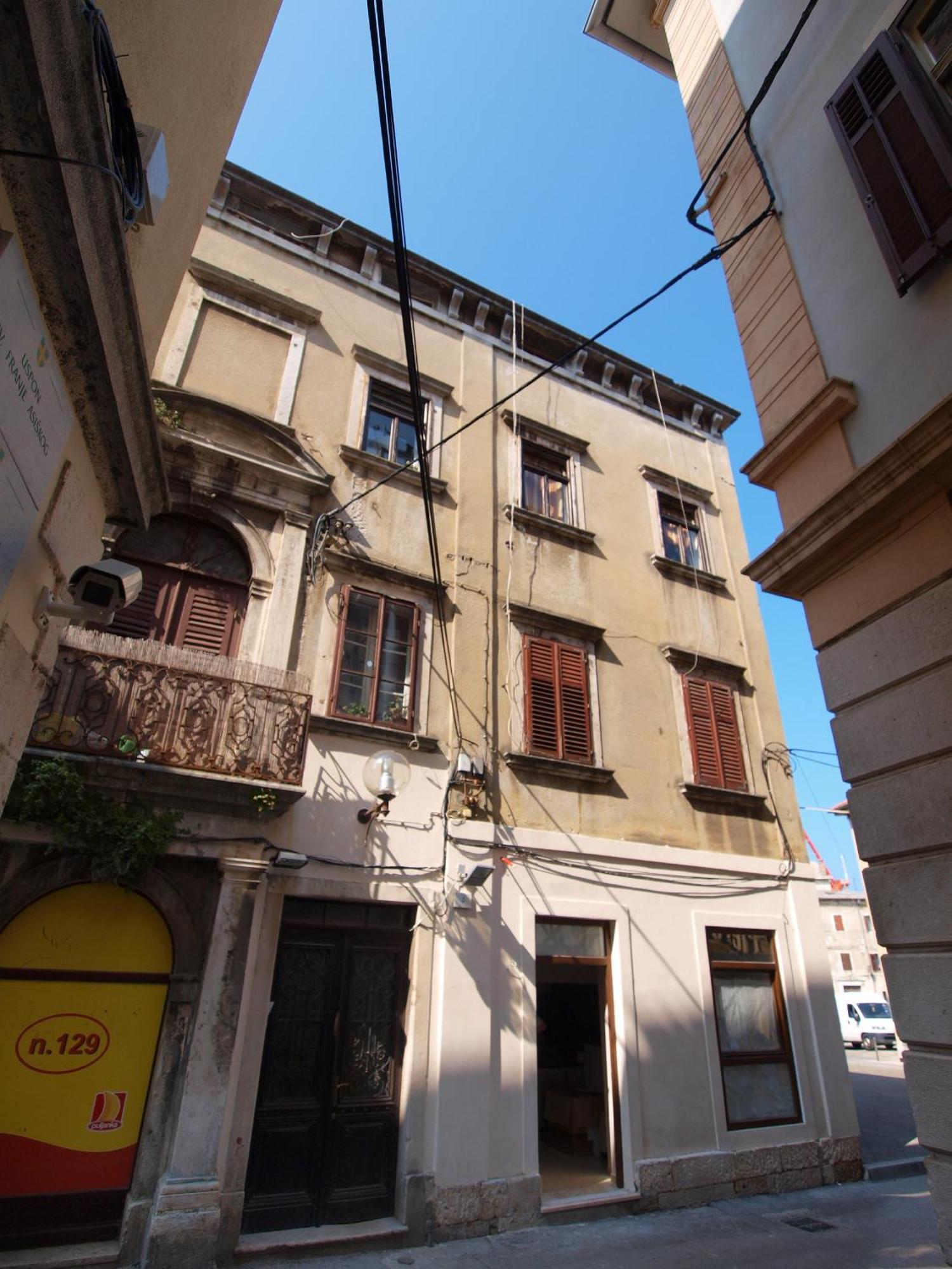 Studio On Main Pedestrian Street Appartement Pula Kamer foto